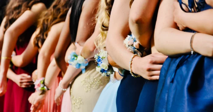 How much does prom cost in 2023?